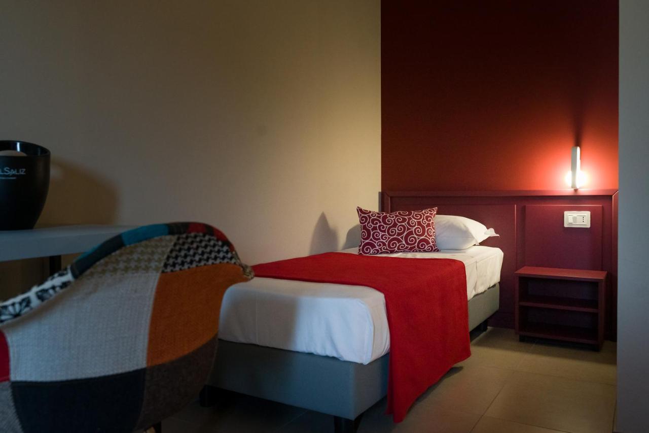 Rosy'S Rooms Patrica Bagian luar foto